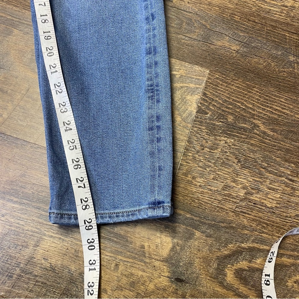 American Eagle Mom Jeans Womens 6 LONG High Rise Stretch Blue Denim Distressed - Picture 8 of 10